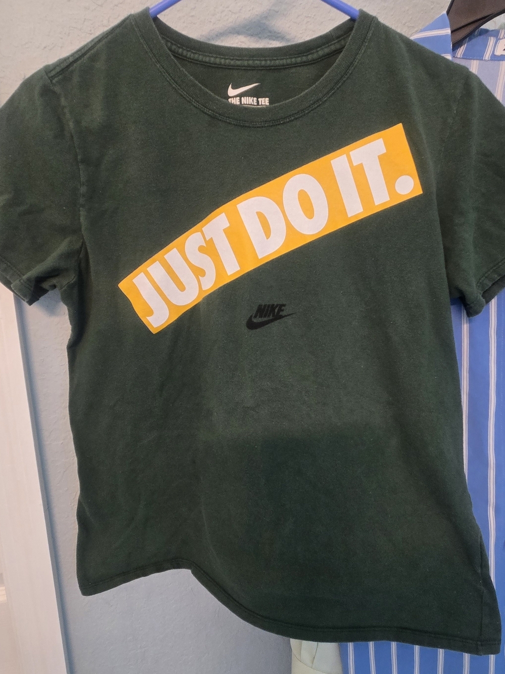 Nike Women's Short Sleeve T-shirt Just Do It.